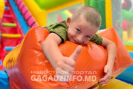 Национальные блюда, бесплатные батуты и танцы. В Кирсово отметили храмовый праздник