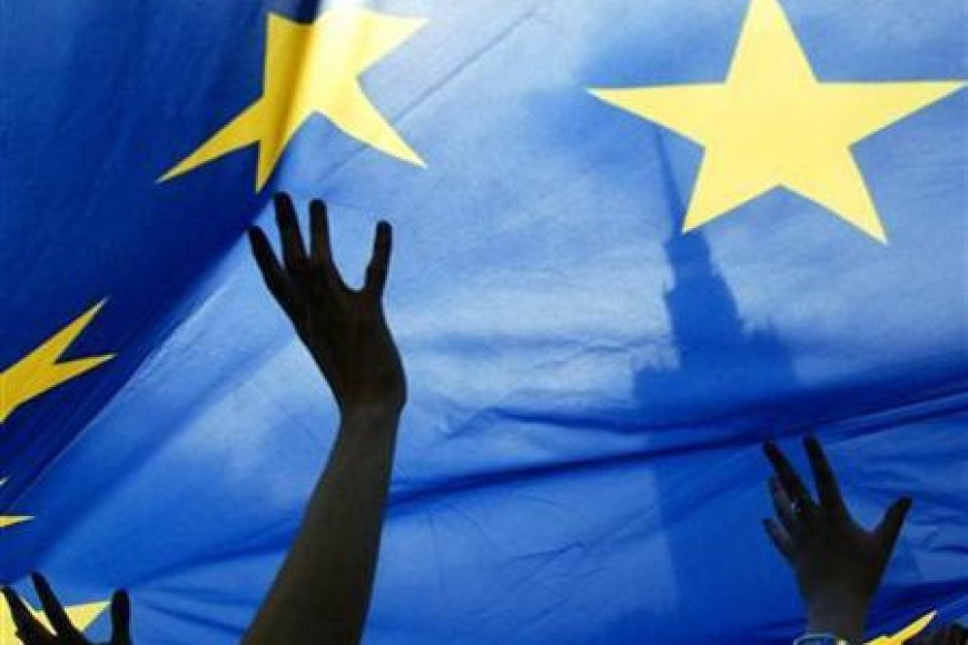 Депутаты PAS занялись пропагандой евроинтеграции в школах