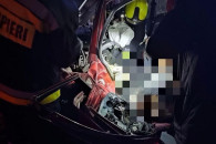ДТП в Штефан-Водэ: спасатели вытащили из авто трех человек