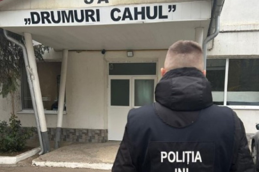 В Кагуле при ремонте дороги "пропали" 770 тонн гравия: идет расследование