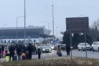 В аэропорту Кишинева сработала пожарная сигнализация: эвакуируют пассажиров и персонал