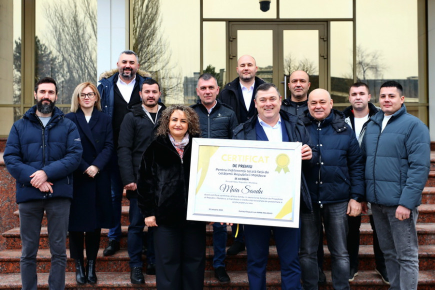 Флешмоб в Кишиневе: Санду наградили за "полное равнодушие к гражданам Молдовы"