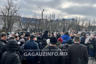 "Стоять под дождем с кассовыми аппаратами – нелогично". Патентообладатели вышли на протест в Комрате