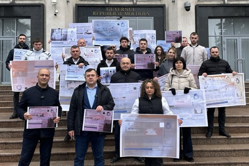 "Это тарифный геноцид". Партия INIMA MOLDOVEI передала министрам PAS копии фактур граждан