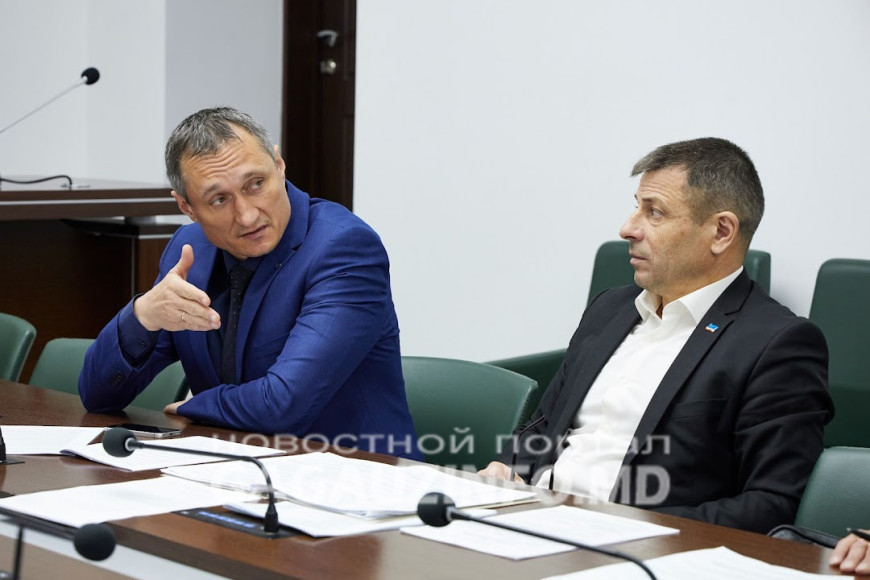 "Почему мы строим наши обращения на языке ультиматумов"? Тарнавский о съезде в Комрате