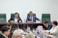"Смотрите, чтобы не доигрались". Пикировка представителей НСГ и Исполкома