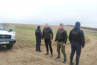 Двух украинцев задержали в Молдове – незаконно перешли границу