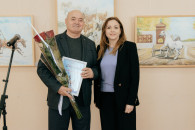 Диалог искусства и природы: Константин Келеш представил в Комрате выставку своих картин