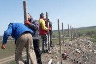 В Кирсово начали ограждать мусоросвалку. Установят и видеокамеру