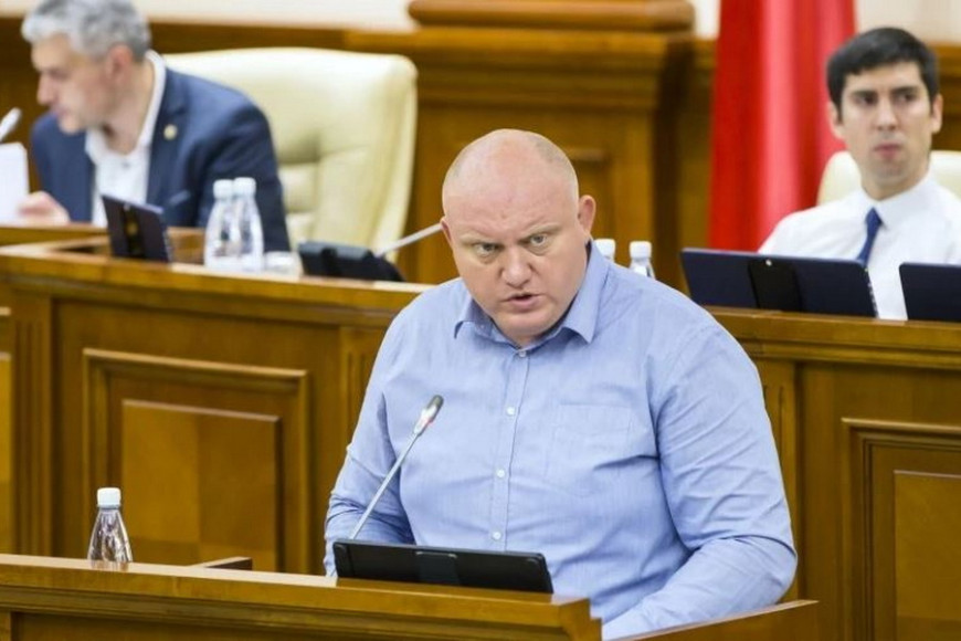 Сын позвонил в 112: полиция вмешалась в семейный конфликт депутата Василия Боля