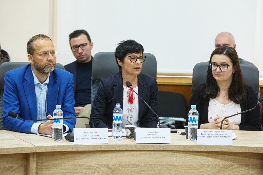Комиссар ЕС по расширению посетила Гагаузию