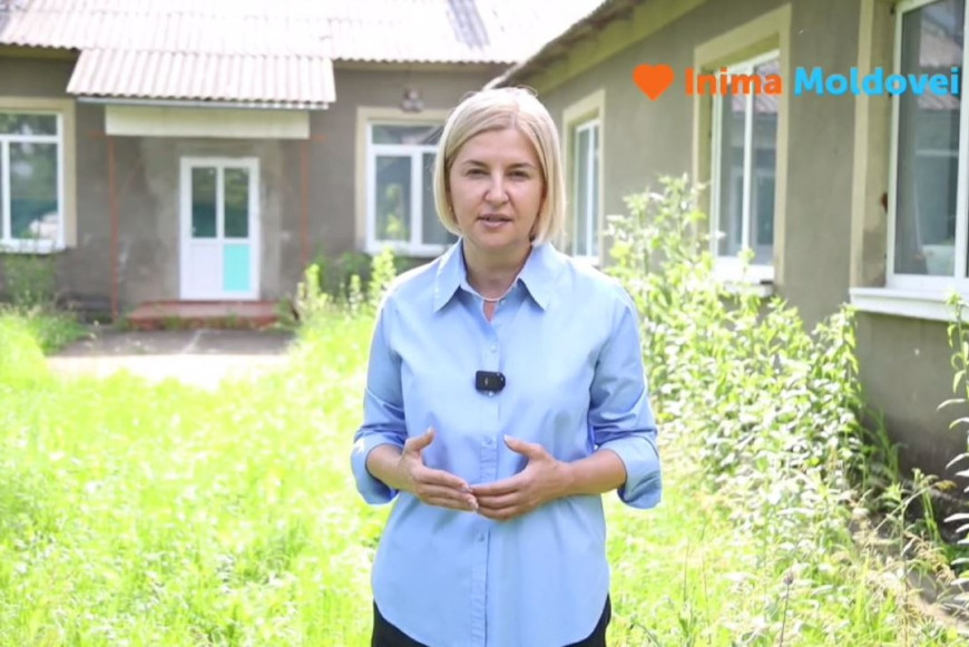 Ирина Влах на пороге закрытой школы: "PAS украл у детей праздник и надежду на счастье в будущем"