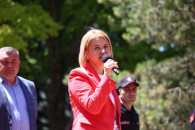 Протест у здания парламента: оппозиция призвала власти уважать суверенитет страны