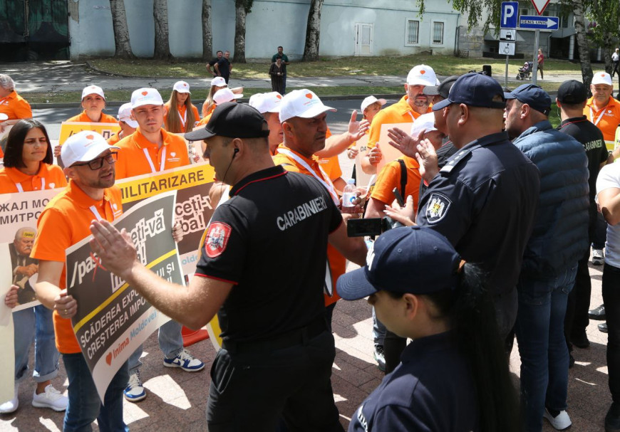 Полиция попыталась сорвать протест Inima Moldovei