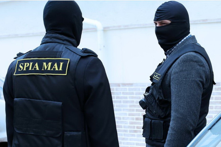 Отбирал деньги и отправлял украинцев на войну? СМИ о задержании высокопоставленного пограничника Молдовы