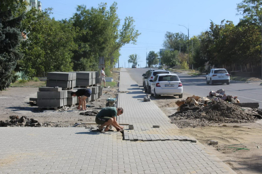 Реконструкция тротуаров в Вулканештах: на каком этапе работы