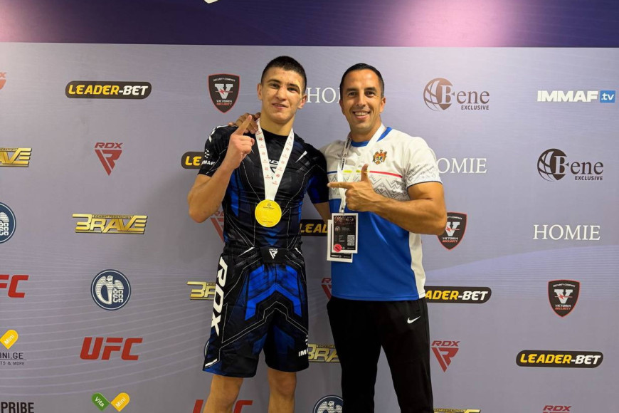 "Гордость Молдовы". Спортсмен из Гагаузии стал чемпионом мира по ММА