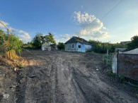 На берегу Днестра продается недвижимость: в наличии все инженерные сети