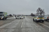 В Молдове заблокированы около десятка дорог и трасс нацзначения