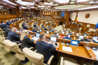 Ирина Влах – депутатам парламента: "Займитесь, наконец, реальными проблемами"