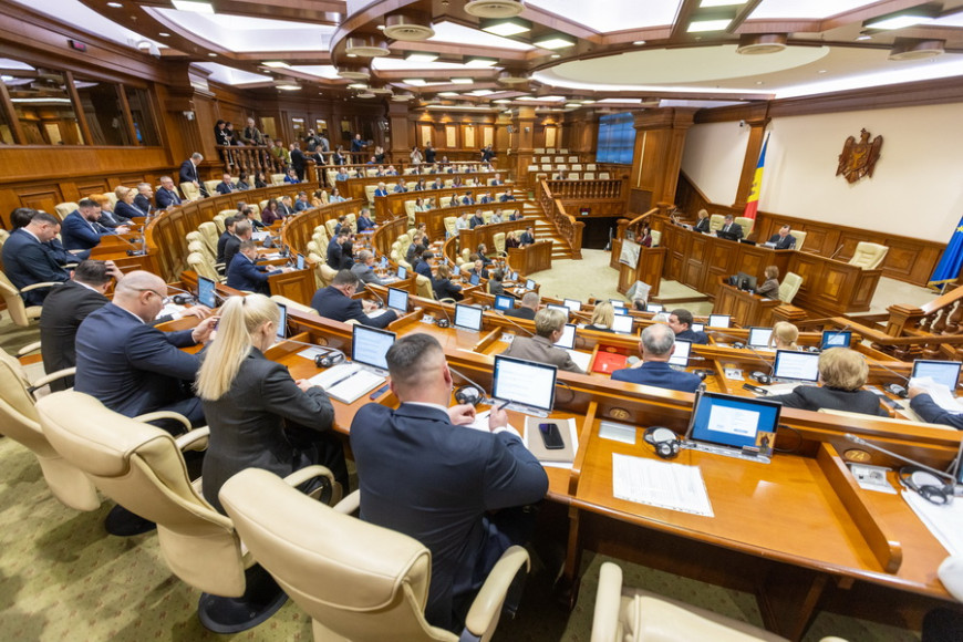 Ирина Влах – депутатам парламента: "Займитесь, наконец, реальными проблемами"