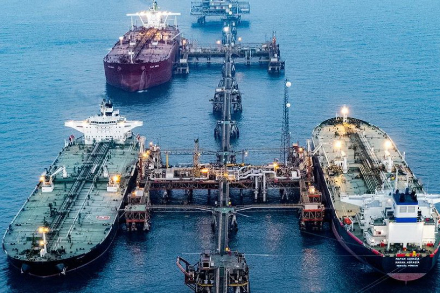 Цены на нефть и газ достигли максимумов более чем за 12 месяцев
