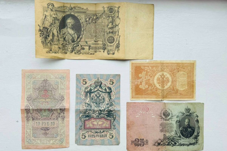 На границе с Молдовой таможенники изъяли старинные царские рубли