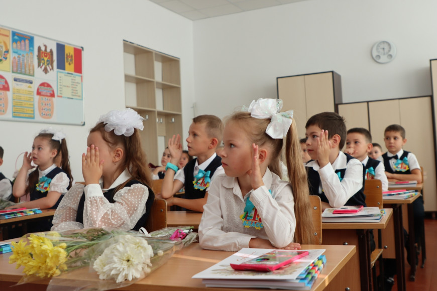 Первый раз в первый класс. Кампания по зачислению детей стартует в Гагаузии