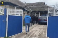 Наркогруппу накрыли в Копчаке: изъяли марихуану и 145 тысяч леев, организатор арестован