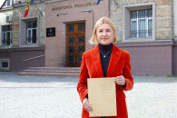 Глава Минфина "не готов к прямому разговору" - Ирина Влах о "грабительском налоге" на недвижимость