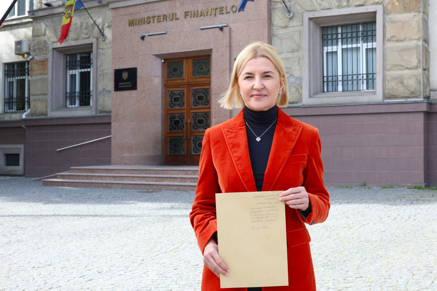 Глава Минфина "не готов к прямому разговору" - Ирина Влах о "грабительском налоге" на недвижимость