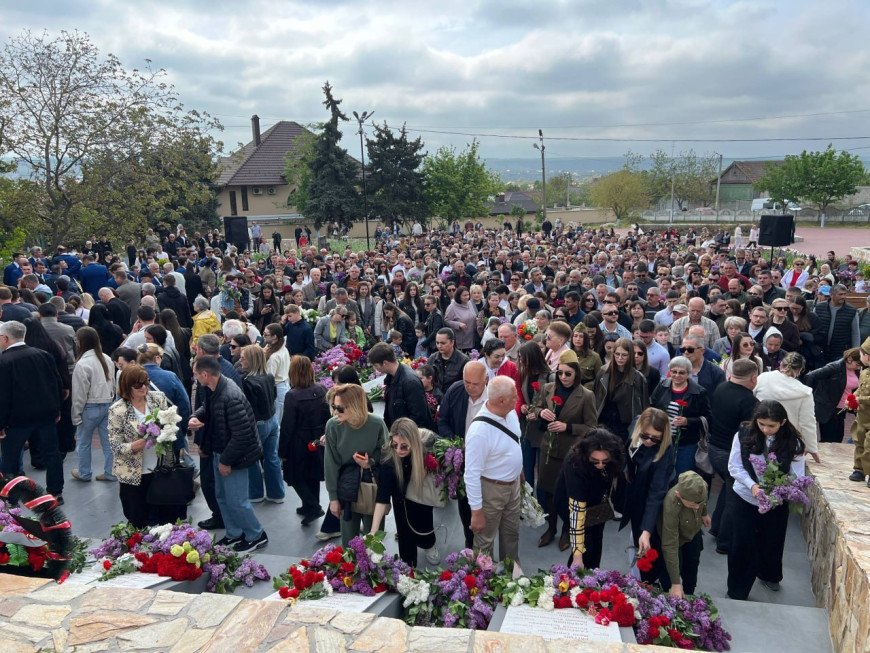 День Победы в Гагаузии: празднуют тысячи жителей