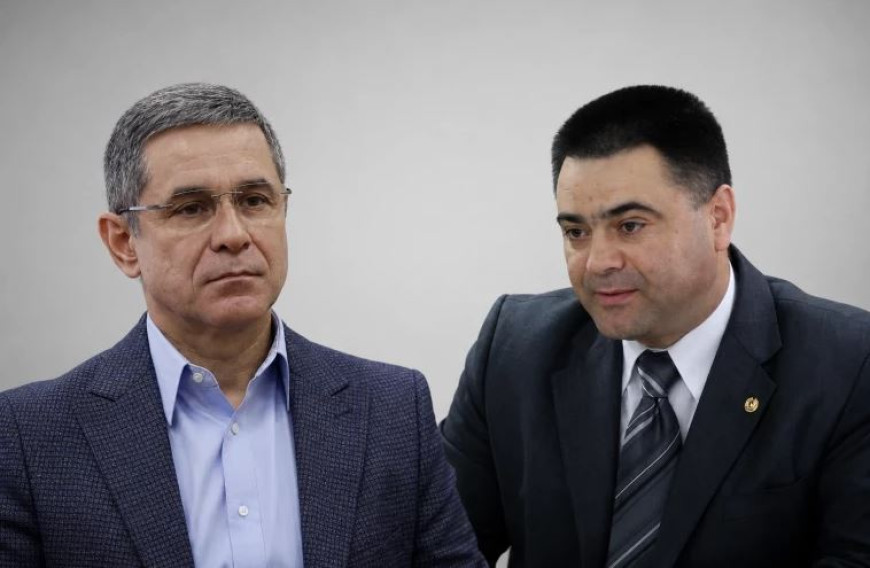 Глава Минобороны Молдовы угрожает своему предшественнику