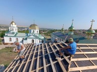 В нескольких храмах в Гагаузии идут строительные работы – людей благодарят за помощь