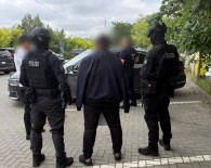 Обещал выгодные инвестиции в недвижимость: мужчина выманил у двух человек 155 тысяч евро