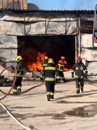 Масштабный пожар в Кишиневе – горит склад стройматериалов