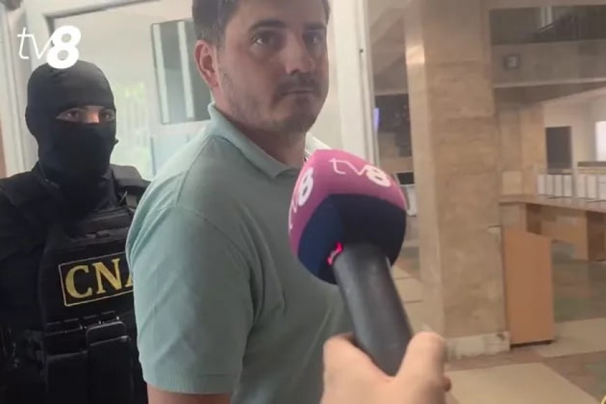 "Гости на свадьбе были щедрыми". У чиновника в Молдове нашли 2,5 миллиона в коробках