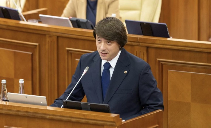 "Не сравнивайте меня с Гуцул". Молдавского депутата внесли в базу украинского "Миротворца"