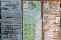 На таможне в Чадыр-Лунге нашли более 16 тысяч долларов и 6 тысяч евро – что с деньгами