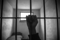 Тюрьма грозит жителю Гагаузии, укравшему мобильный телефон, бутылку пива и сумку с деньгами