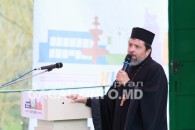 Подворья, ярмарки и концерт: жители Копчака широко отмечают Храм села