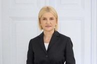 "А потом рассказывайте как экономить". Ирина Влах призвала министров пожить на зарплату простого учителя