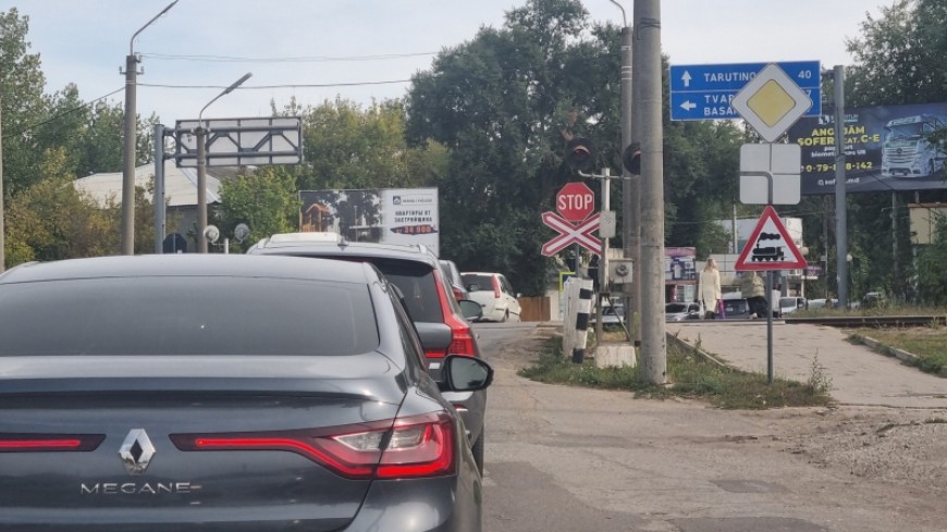 Железнодорожный переезд в Чадыр-Лунге: работу регулировщиков готова оплатить примэрия