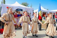 "Разные культуры делают Молдову богаче": гагаузы выступили на этнофестивале в Тараклии