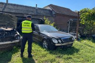 На "разборке" в Тараклии нашли машины, нелегально находящиеся в Молдове