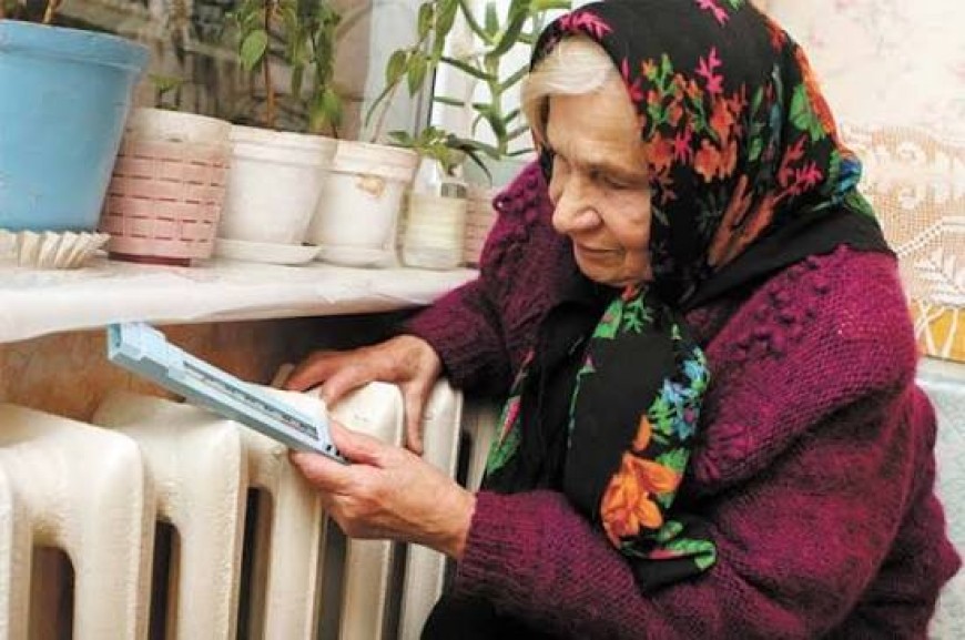 "Пенсионеры не должны выпрашивать у власти подачки": Ирина Влах о росте тарифов