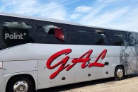 Появились фото из Паланки: в рейсовом автобусе разбиты стекла