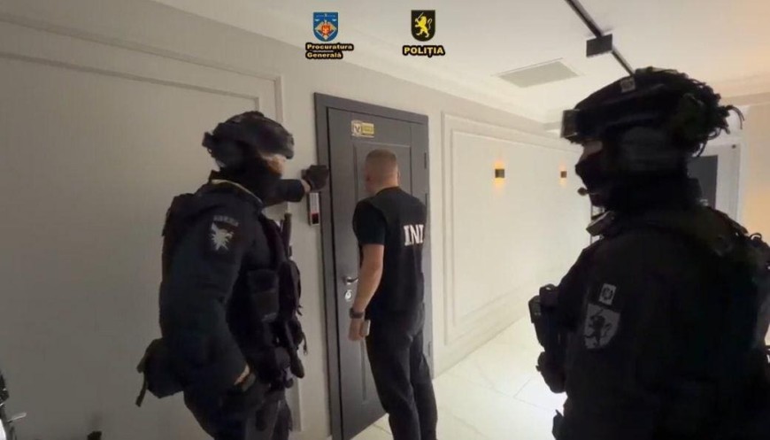 До 2 млн долларов в месяц и проверки на полиграфе: в Кишиневе раскрыли сеть мошеннических колл-центров