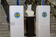 ЦИК Молдовы закупает новые кабинки для голосования за 250 тысяч леев