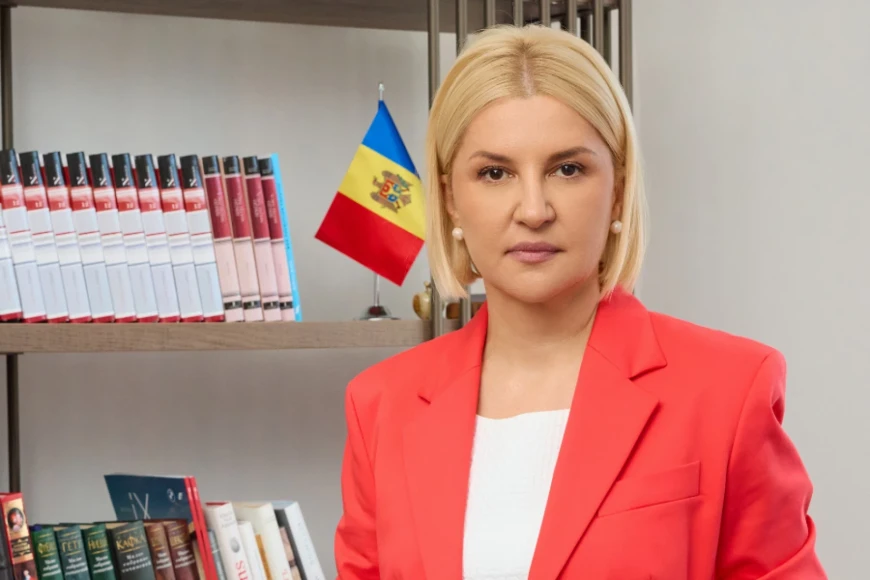 Ирина Влах призвала отложить реформу управления школами
